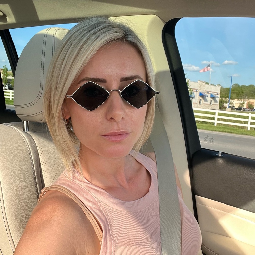 Meet your Posher, Anna